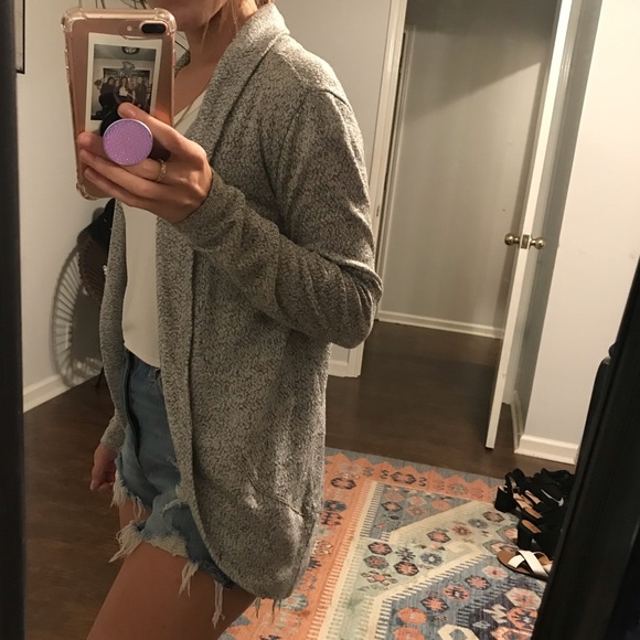 2 cardigans - Picture 6 of 13